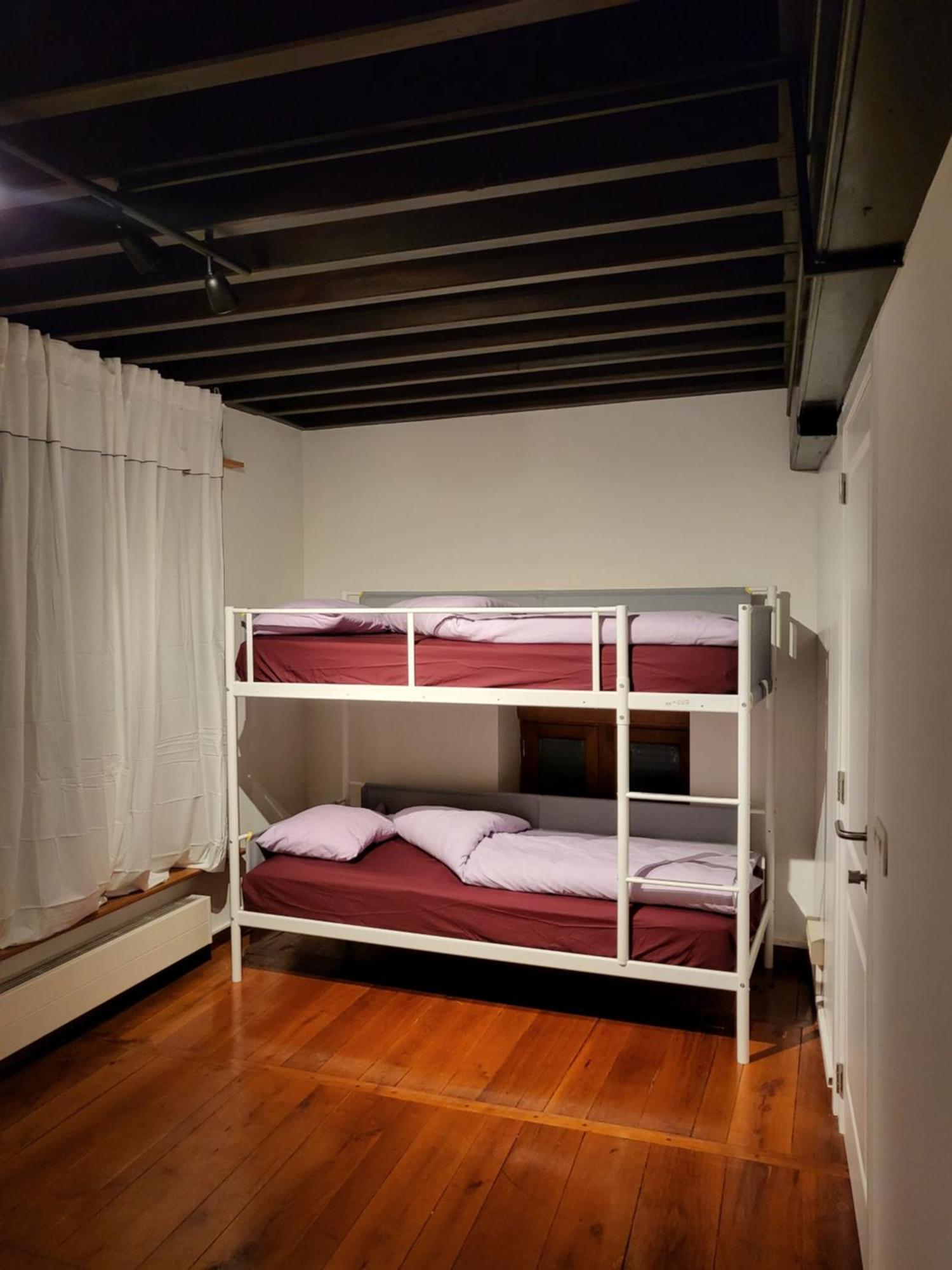 Viktoria Hostel Antwerpen Eksteriør billede